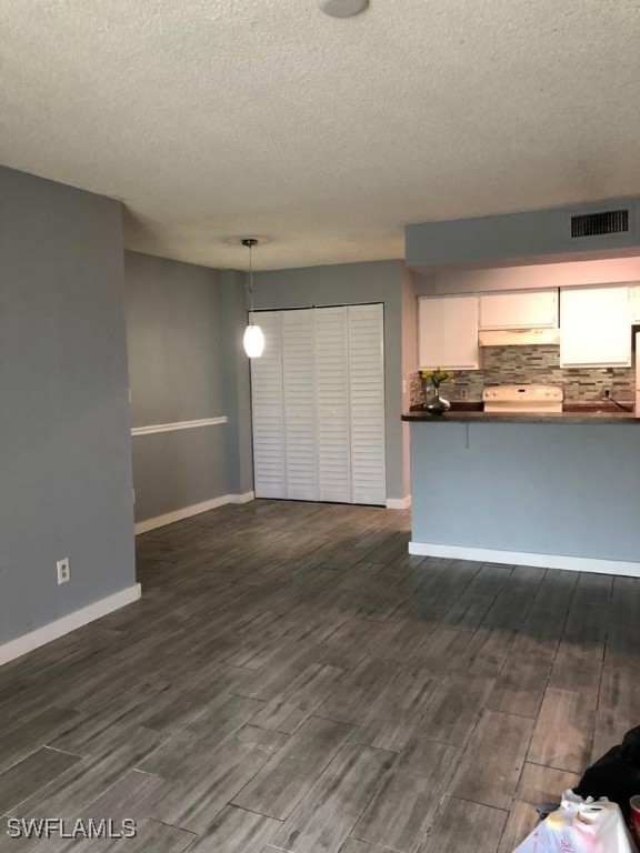 5329  Summerlin Road, Apt 2911