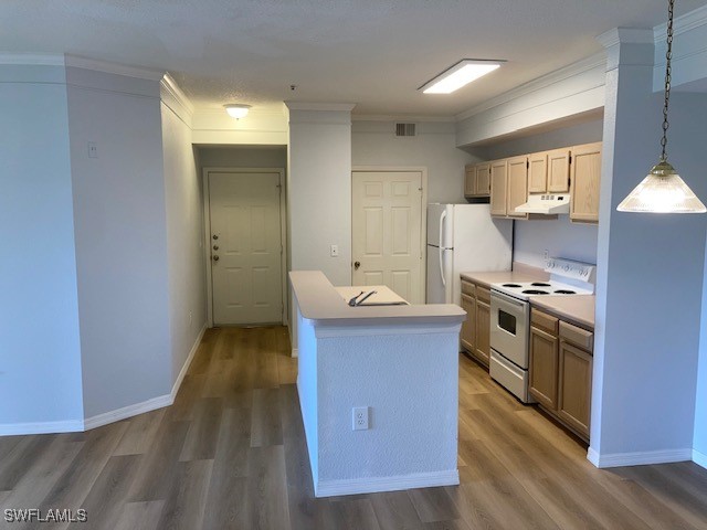 11490  Villa Grand, Apt 216