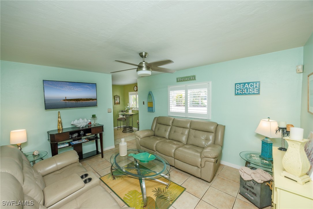 8127  Country Road, Apt 106