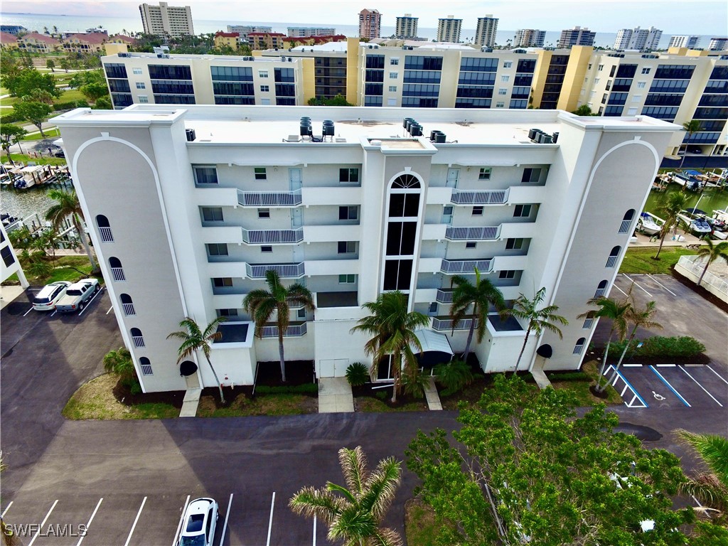 4361  Bay Beach Lane, Apt 221