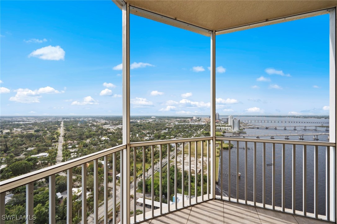 2743  1st Street, Apt 2605