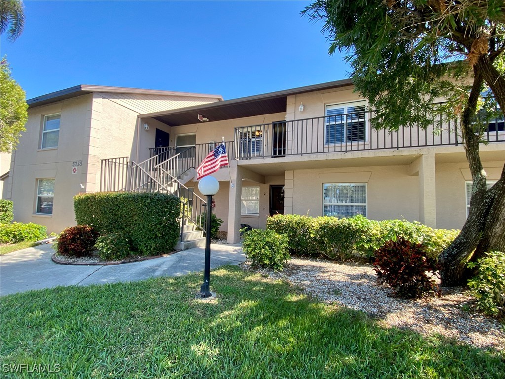 5725  Foxlake Drive, Apt 8