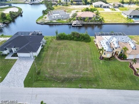 2318 NW 38th Place