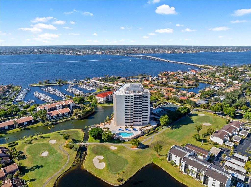 5260 S Landings Drive, Apt 304