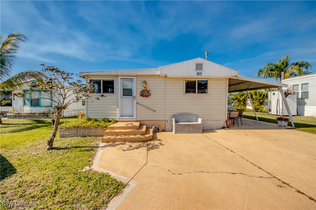 217  Lamplighter Lane