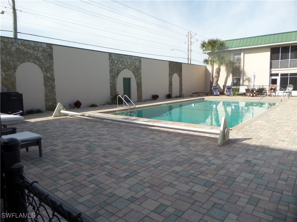 3905  Del Prado Boulevard, Apt D201