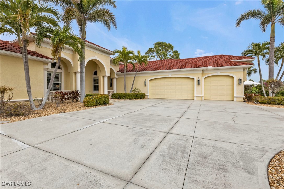 5021  Sable Key Circle
