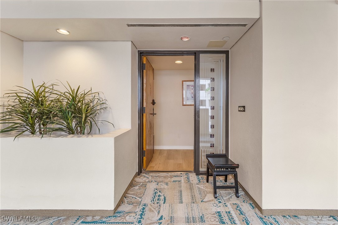 5260 S Landings Drive, Apt 802