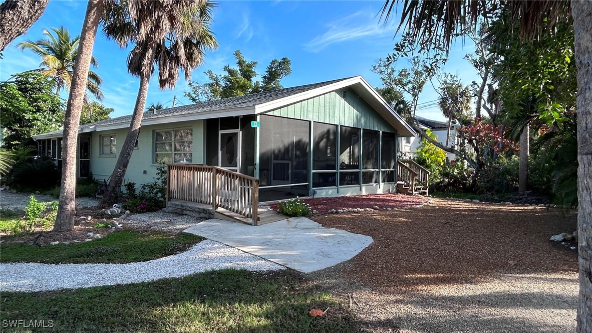 1208  Junonia Street, Apt C1