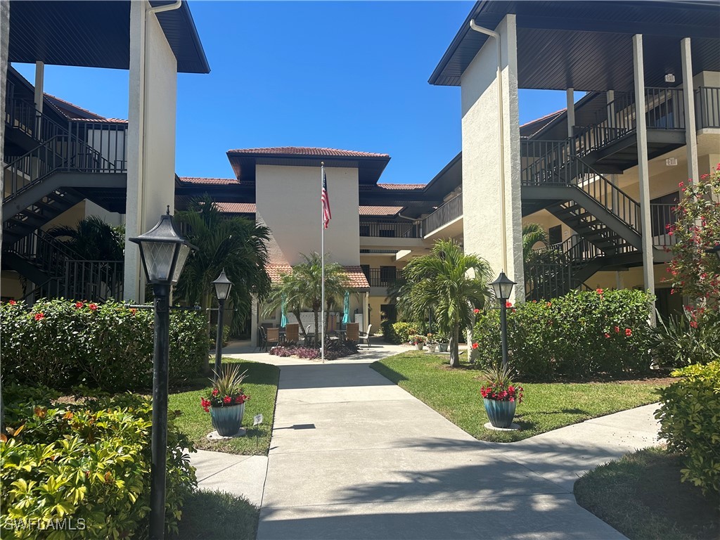 11500  Caravel Circle, Apt 4008