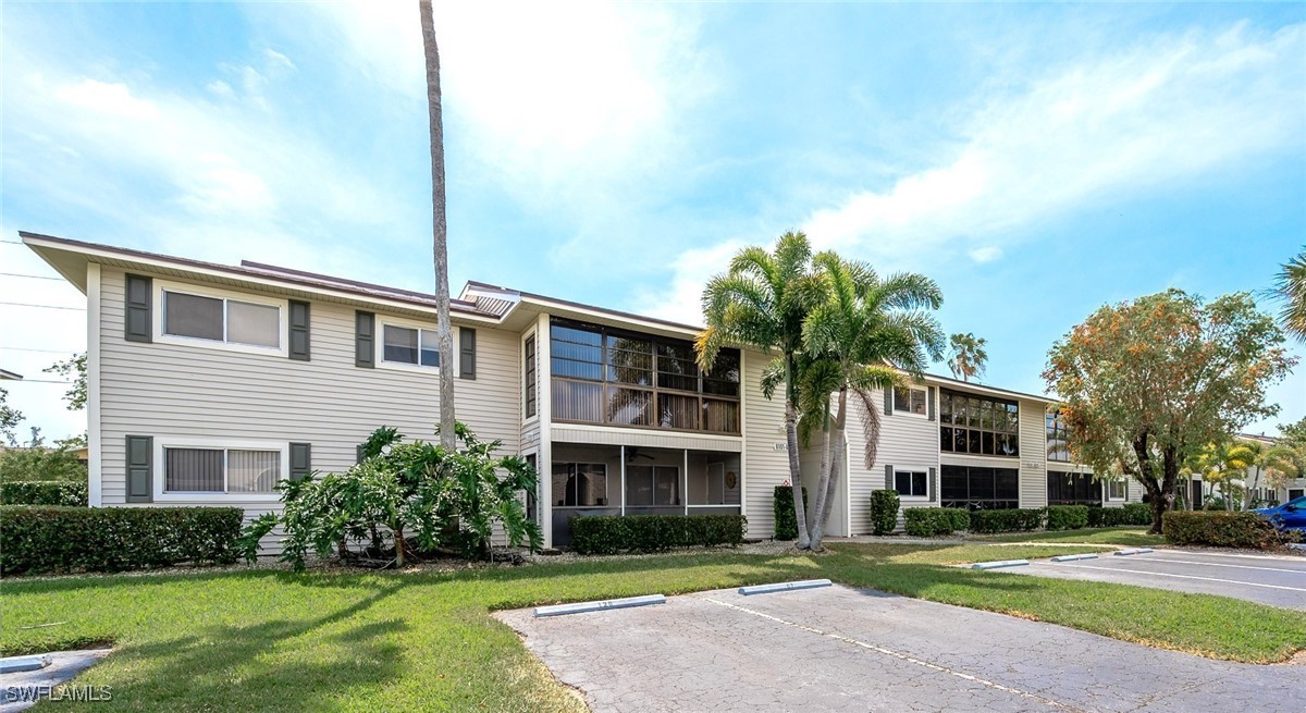 8101 S Woods Circle, Apt 1