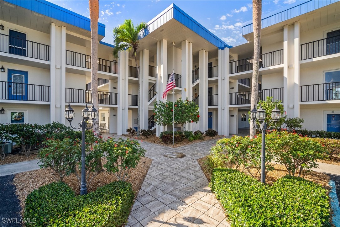 1828  Pine Valley Drive, Apt 110