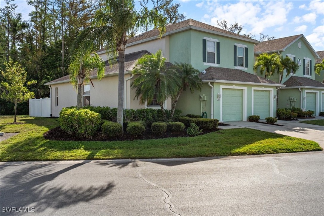 3636  Pine Oak Circle, Apt 101