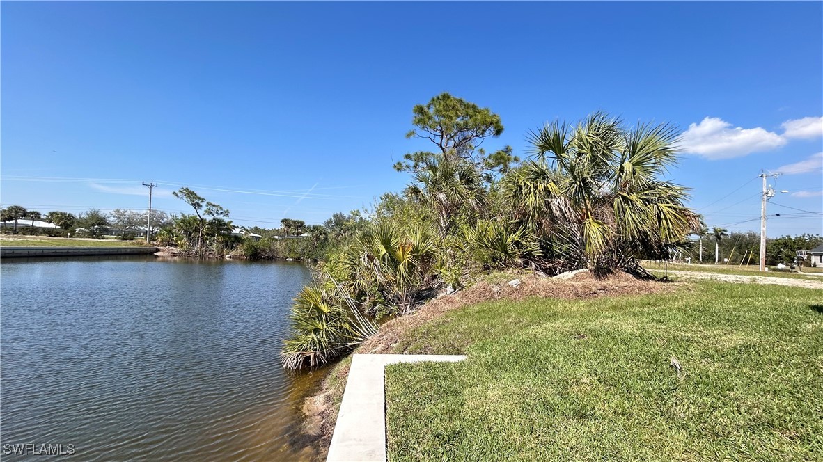 2370 NW 37th Place
