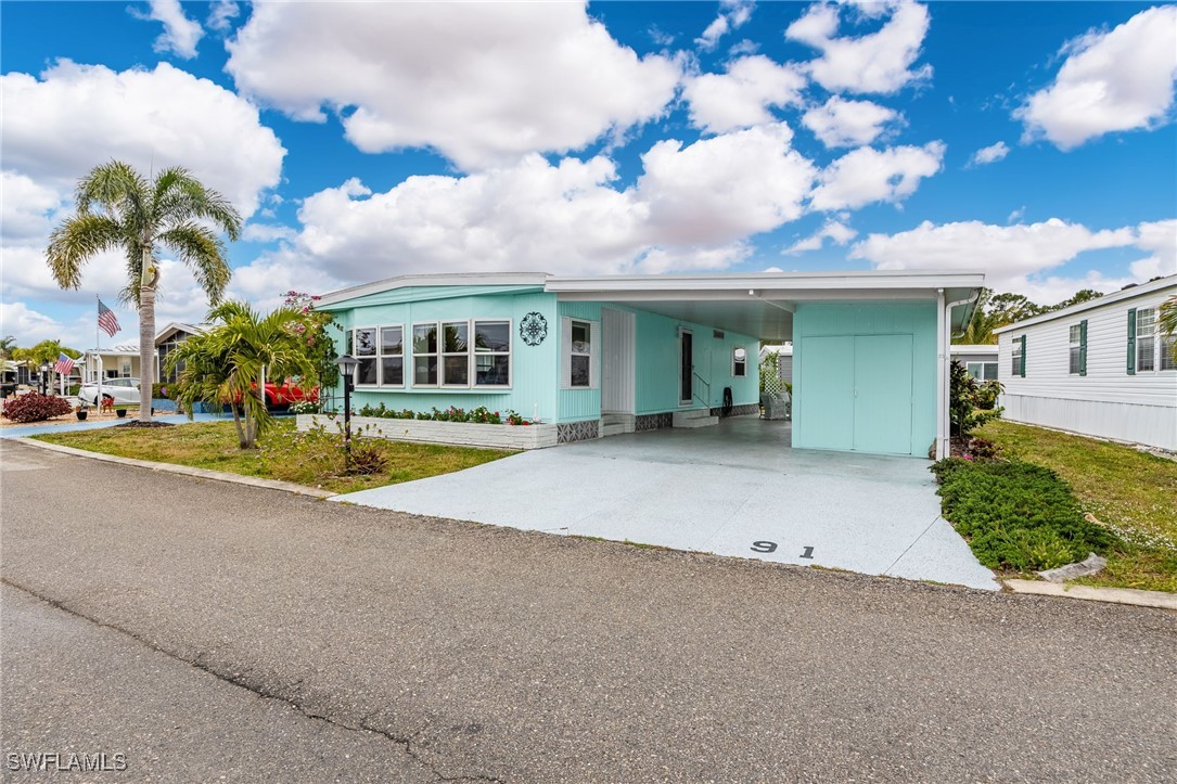 91  Snead Drive