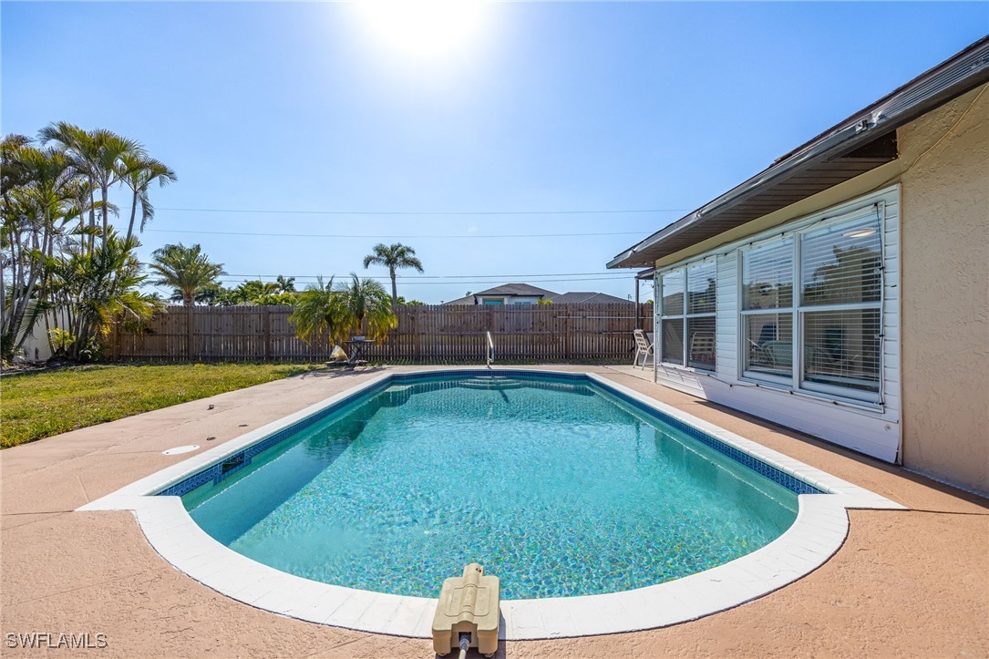 432 SW 38th Terrace